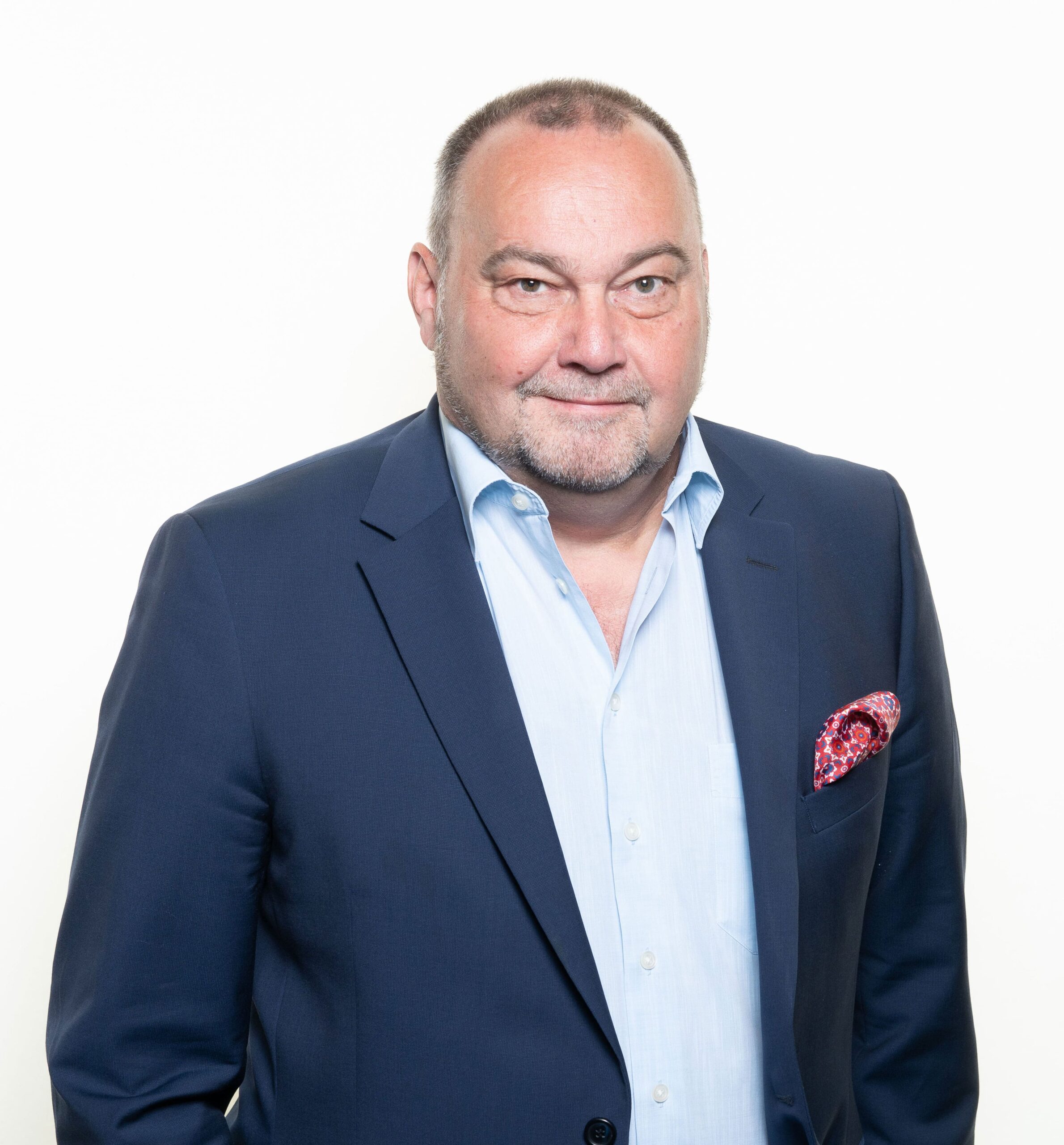 KMU-006_hochformat-min